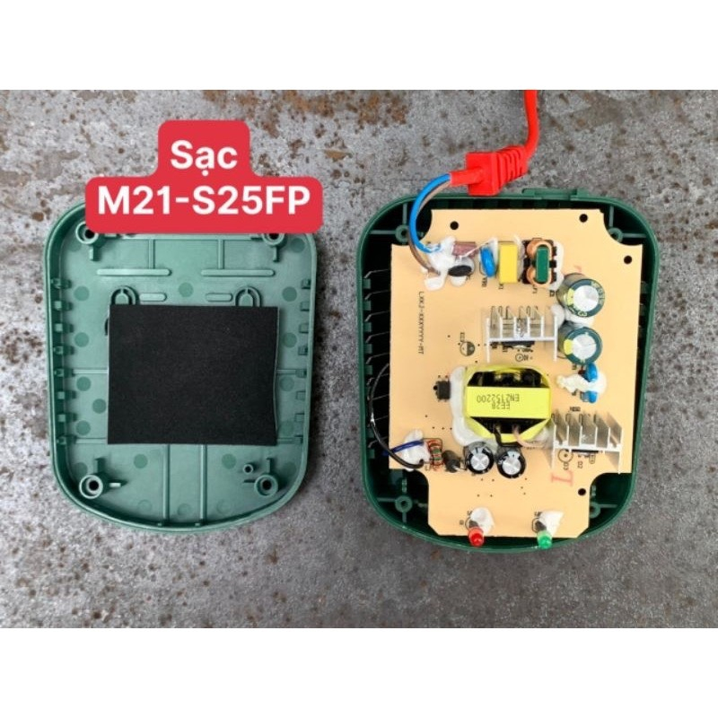 Pin  21V  4.0Ah  Dekton M21-B4000