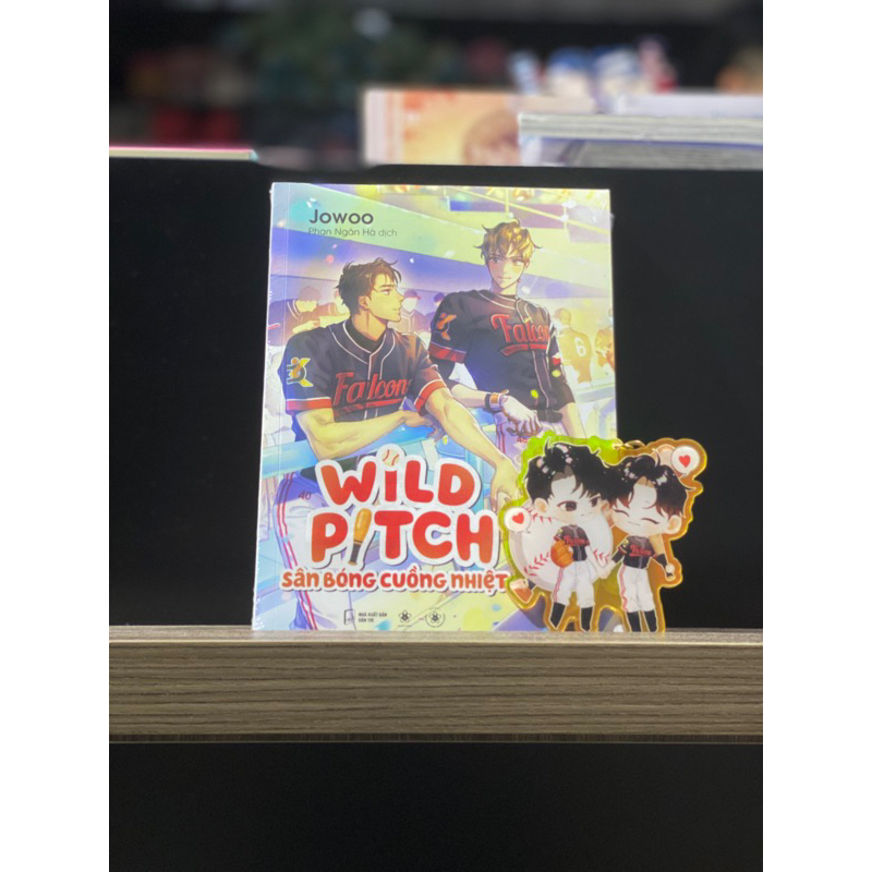 Sách - Wild Pitch - Sân Bóng Cuồng Nhiệt