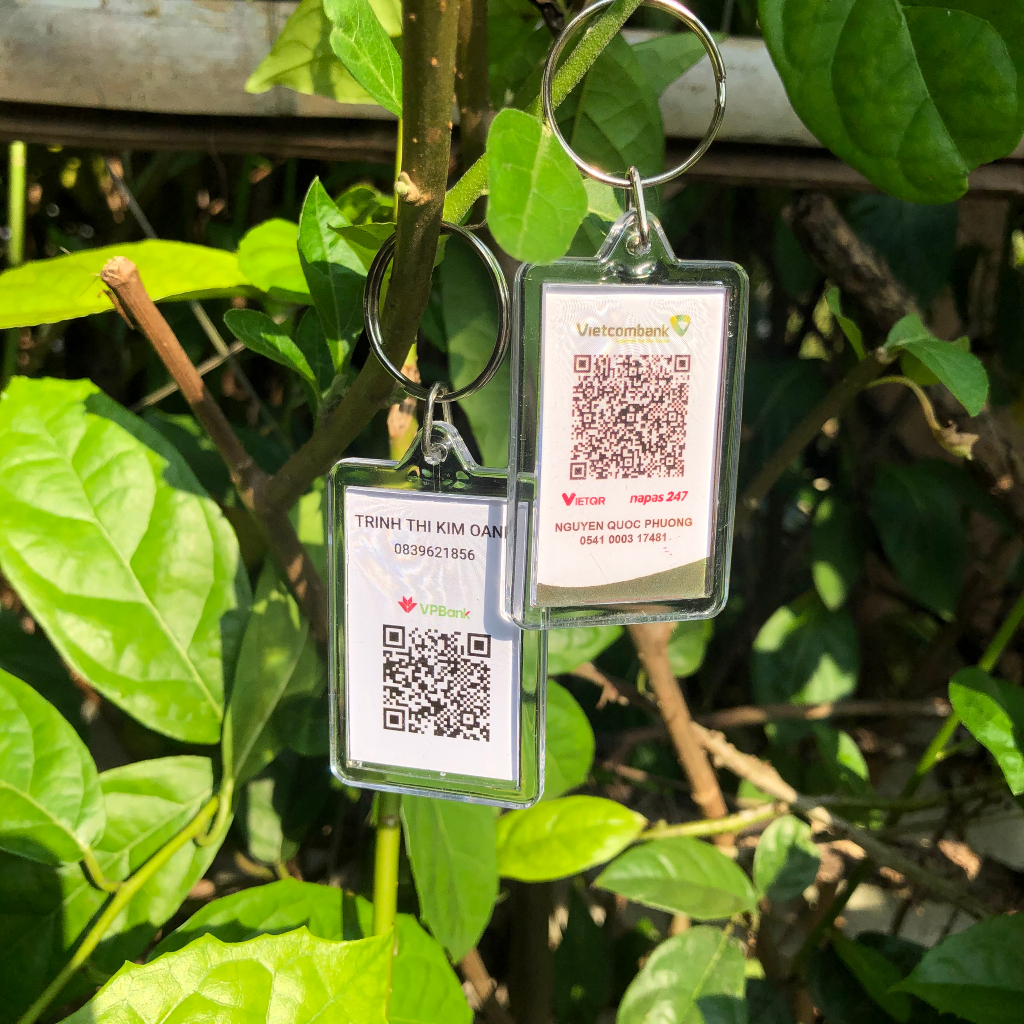 Móc khoá in mã QR code tài khoản ngân hàng theo yêu cầu