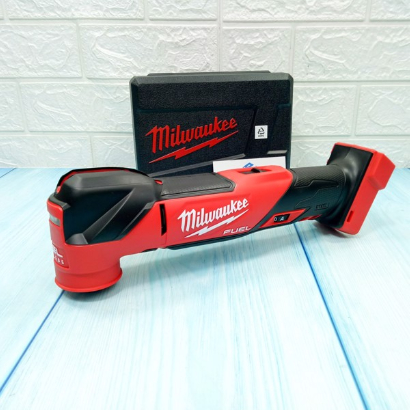 Máy cắt rung đa năng Milwaukee M18 FMT