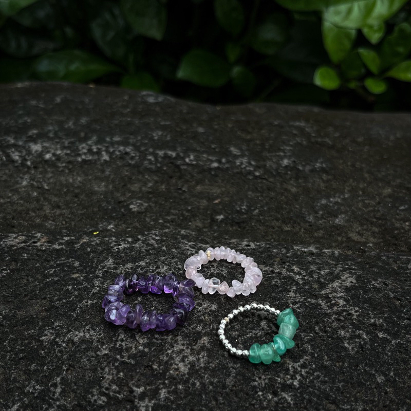 Nhẫn dây T.hạ.c.h a.n.h hồng - tím - xanh lục size nhí