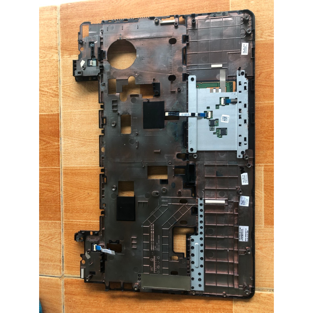 Thay vỏ laptop Dell Dell Latitude E5540 – VỎ C MẶT PHÍM CHUỘT DELL E5540 2 NÚT