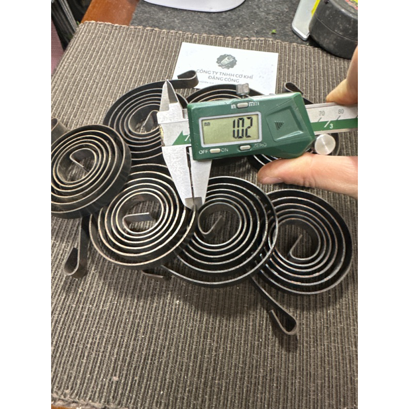 Lò xo cót máy khoan, đồng hồ, v..vv