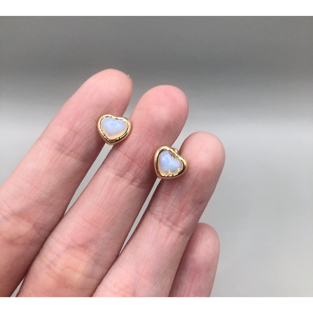 Bông tai đ.á Opal.ite 5.5mm hình trái tim si tuyển Nhật