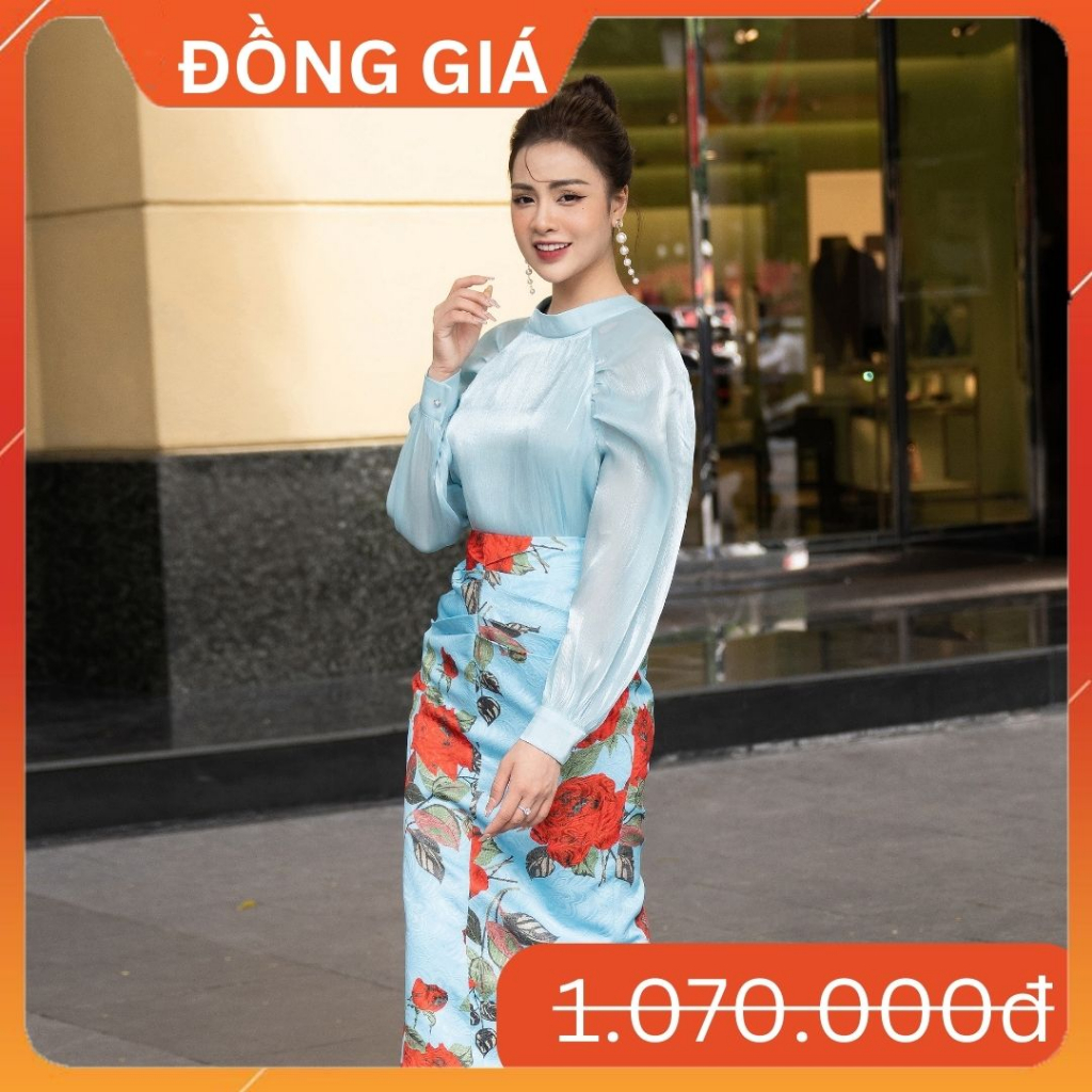 Chân váy xanh hoa hồng đỏ Bekyho