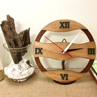 Đồng hồ gỗ nghệ thuật decor kiểu số la mã