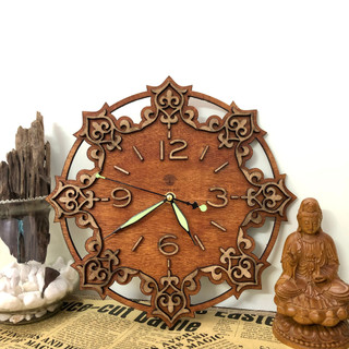 Đồng hồ nghệ thuật decor sáng tạo - Kiểu dáng đồng hồ văn cổ điển