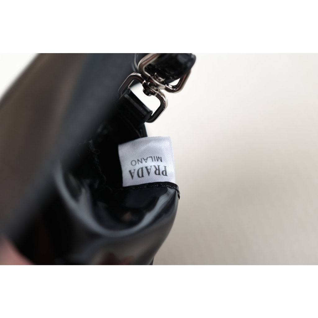 TÚI PRADA CLEO BÓNG NHẸ SZ23