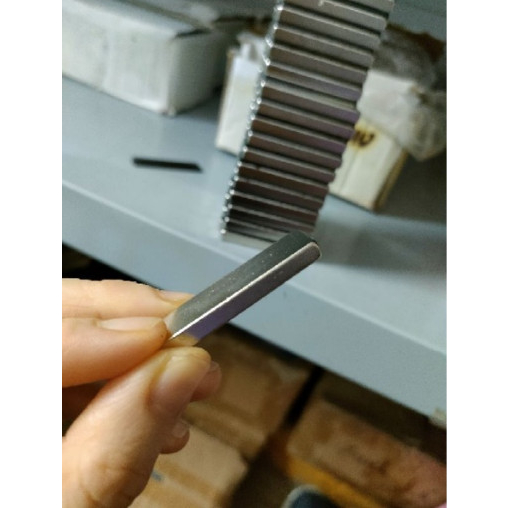 Nam châm viên đất hiếm 40x10x5mm, 40x10x3mm, 40x10x2mm