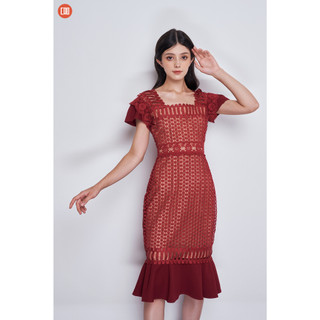 Đầm ren đỏ lót lụa chất liệu cao cấp sang trọng , tôn dáng, quý phái.
