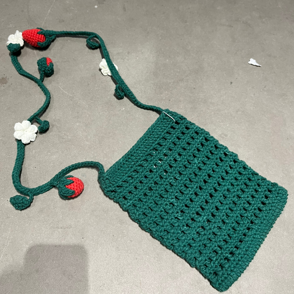Túi đeo chéo Berry Knit bag handmade - Onism
