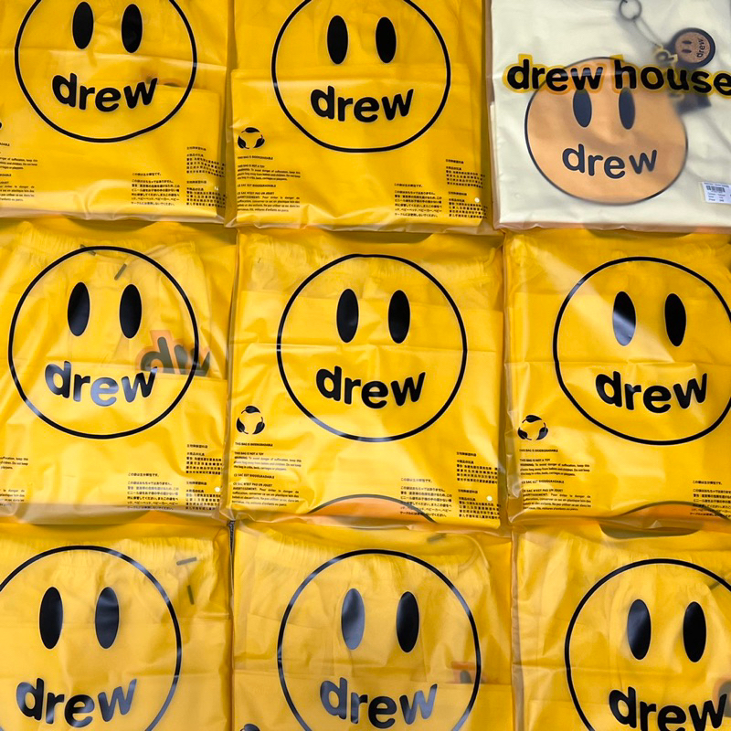 Bộ Dreww vàng cho bé