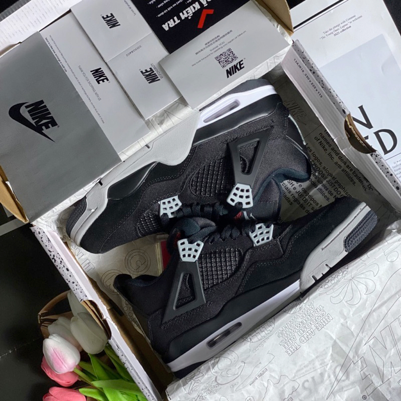 Giày JD4 Retro SE Black Canvas - Jodan4 Đen Trắng 2023