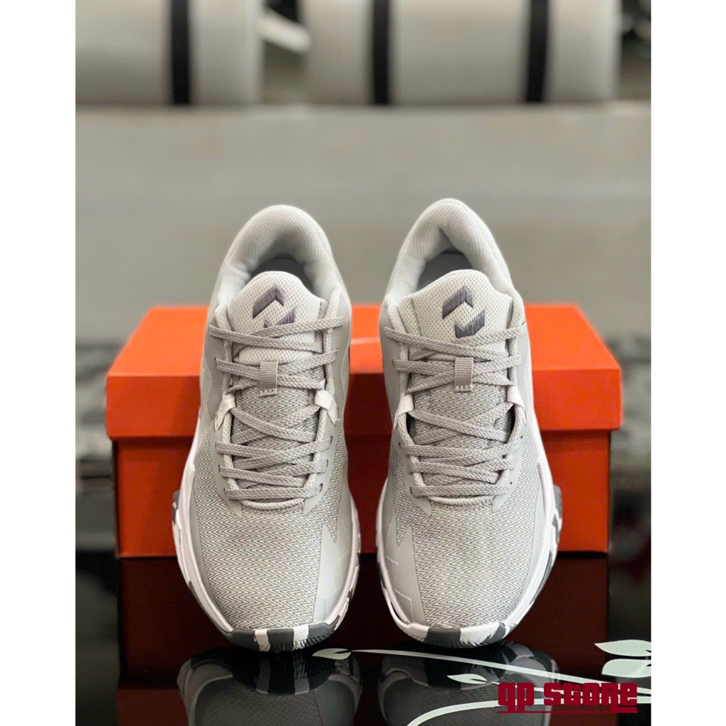 Giày Thể Thao Nike Precision 6