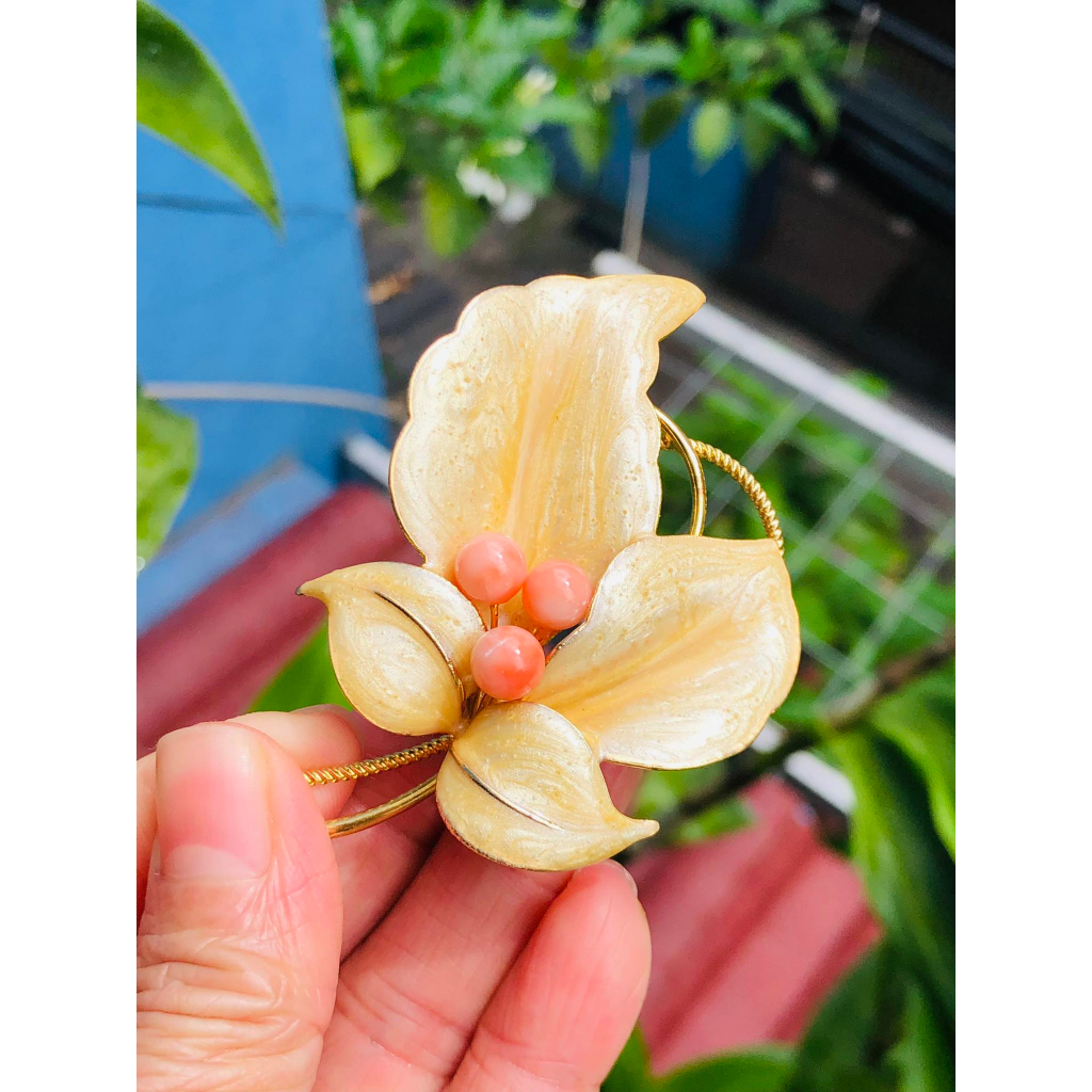 Cài áo nữ của Nhật, đá san hô thật mã