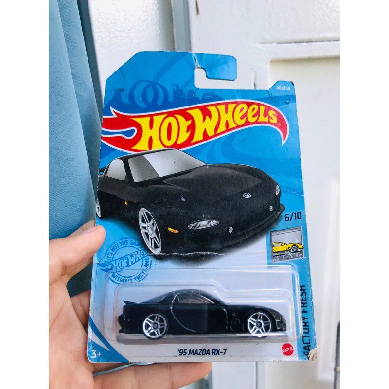 Xe Hot Wheels Mazda RX-7
