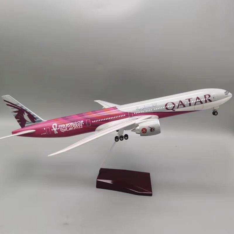 đồ chơi mô hình máy bay hàng không Qatar 47cm có đèn Led đồ chơi toy