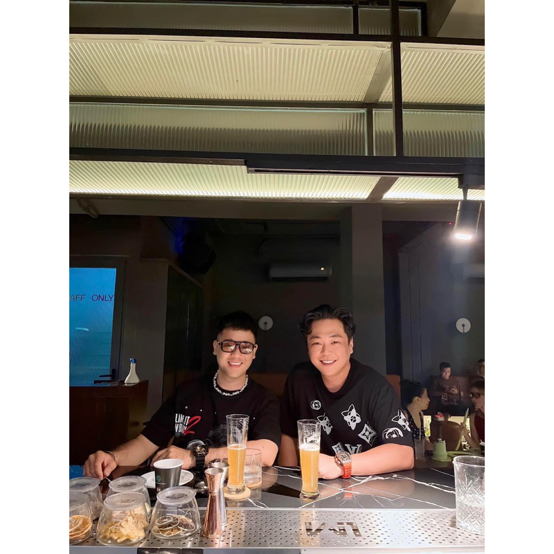 Áo Thun LV Mix Chữ In nhiệt Form Unisex 100% cotton - Hàng Full Bọc Tag