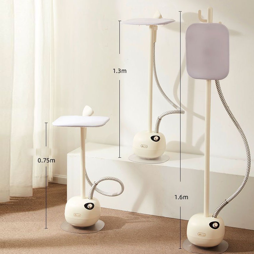 Bàn là cây hơi nước có cầu là BEAR GTJ-B15V1 màu trắng kem bảo hành 12 tháng