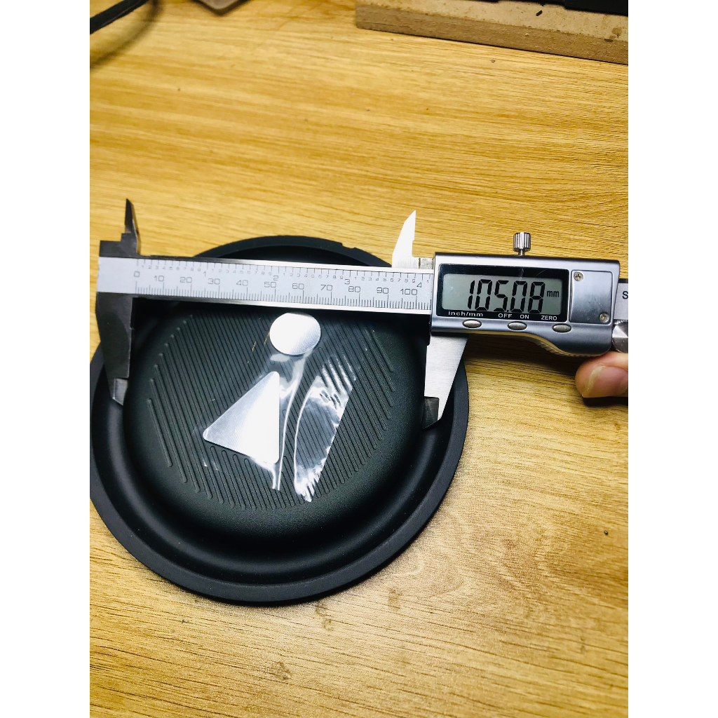 Cộng hưởng JBL boombox 2