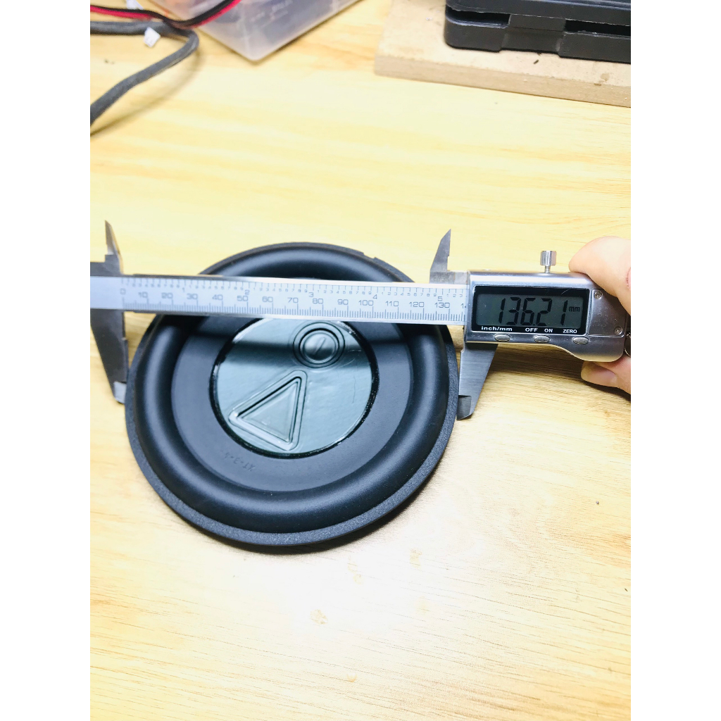 Cộng hưởng JBL boombox 2