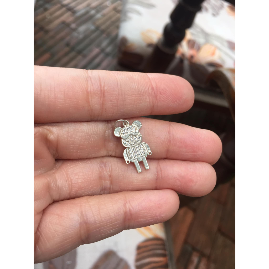 Mặt dây chuyền bạc