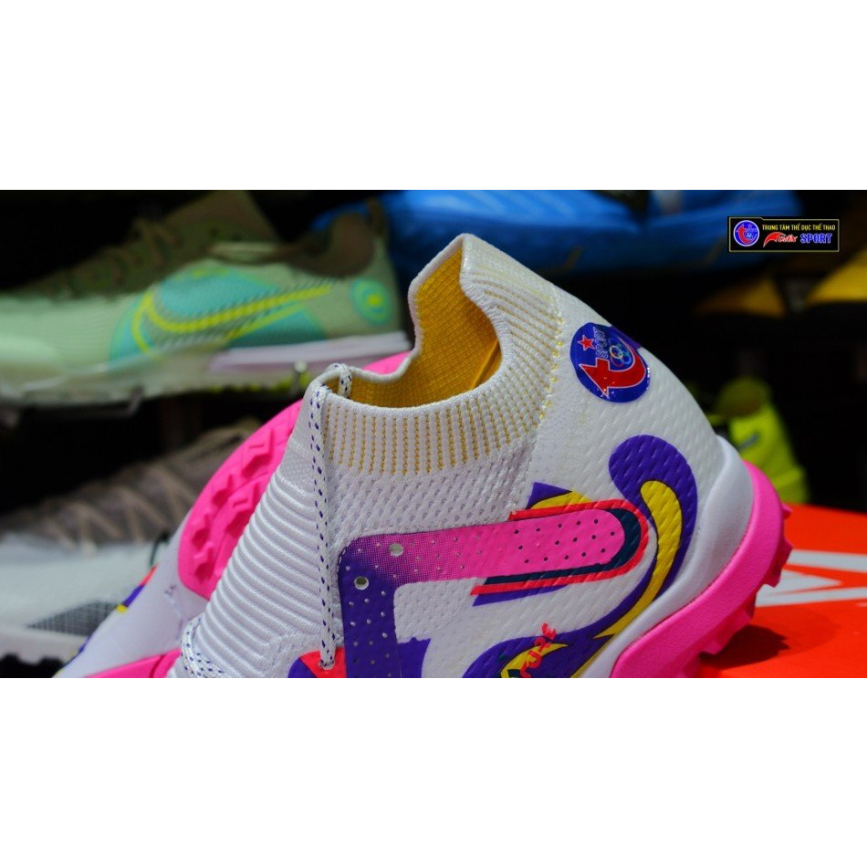 Giày đá bóng Ultra Ultimate TF - trắng hồng