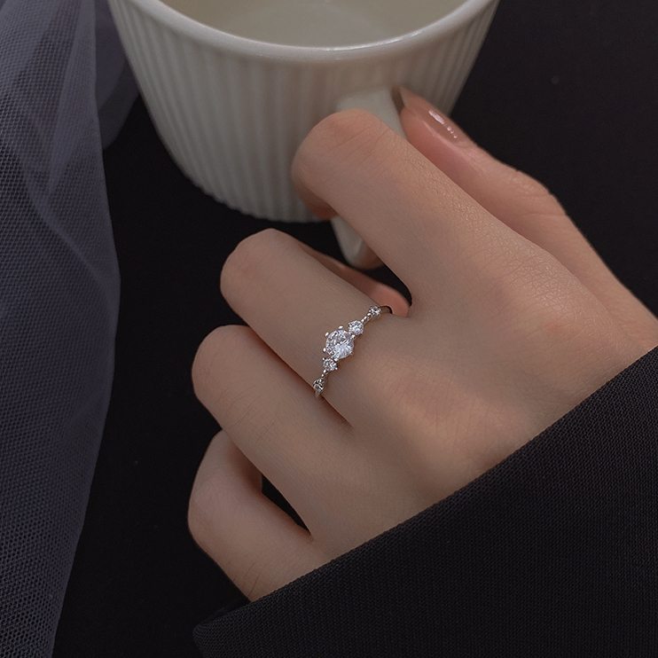 Nhẫn bạc nữ Snow Princess nạm đá lấp lánh