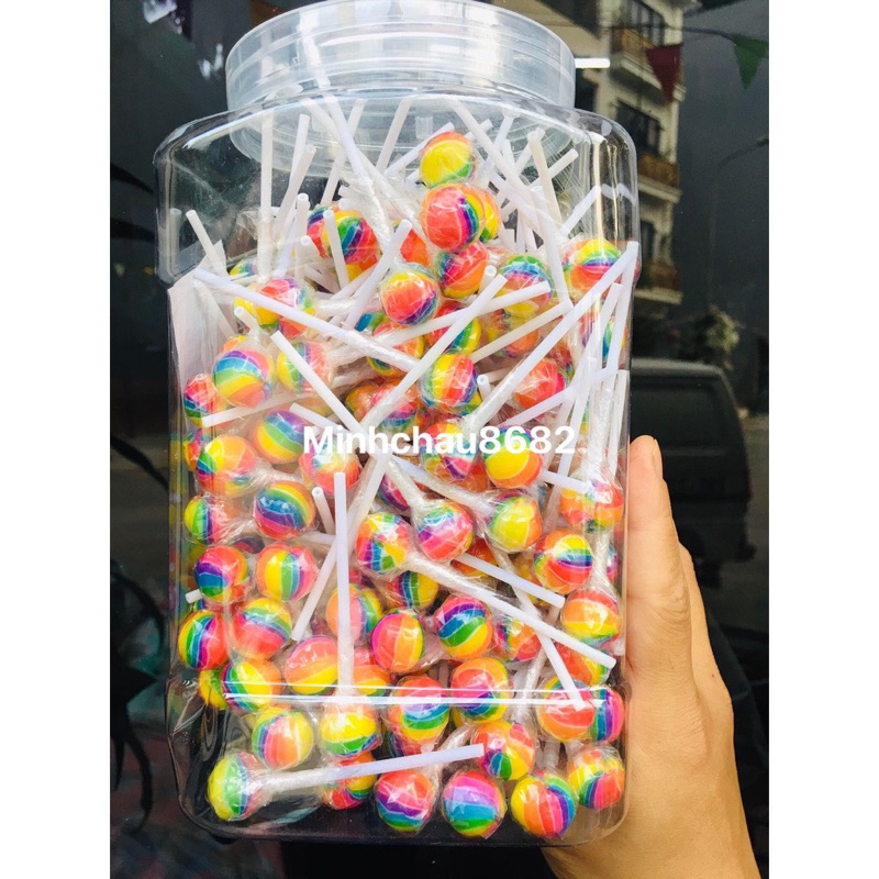Hộp khoảng 200 cái kẹo mút nhí trai cây siêu ngon( giao ngẫu nhiên