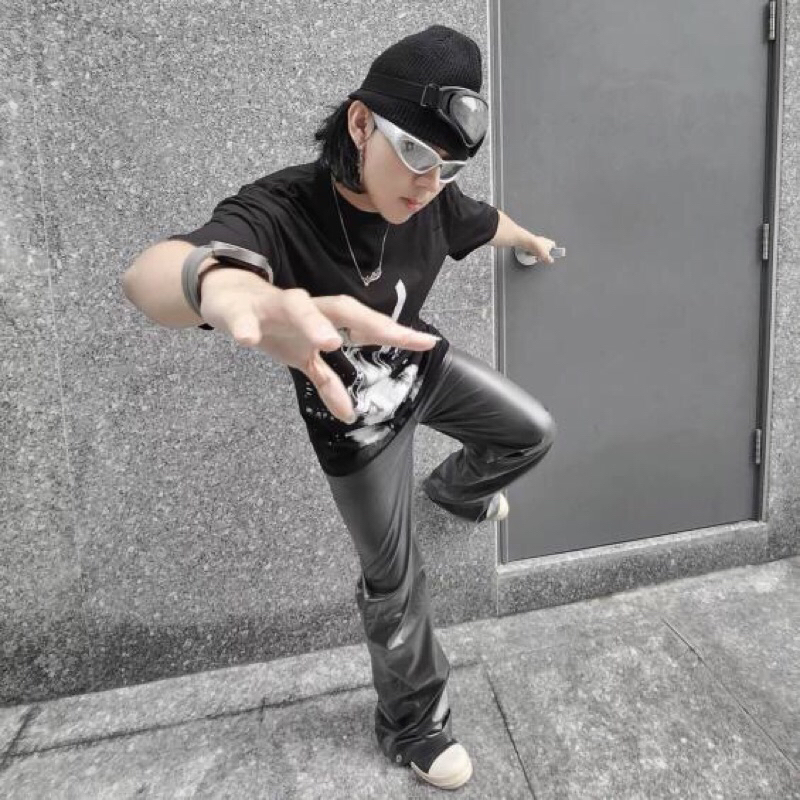 - POLY COATED WIND PANT / QUẦN GIÓ ỐNG LOE