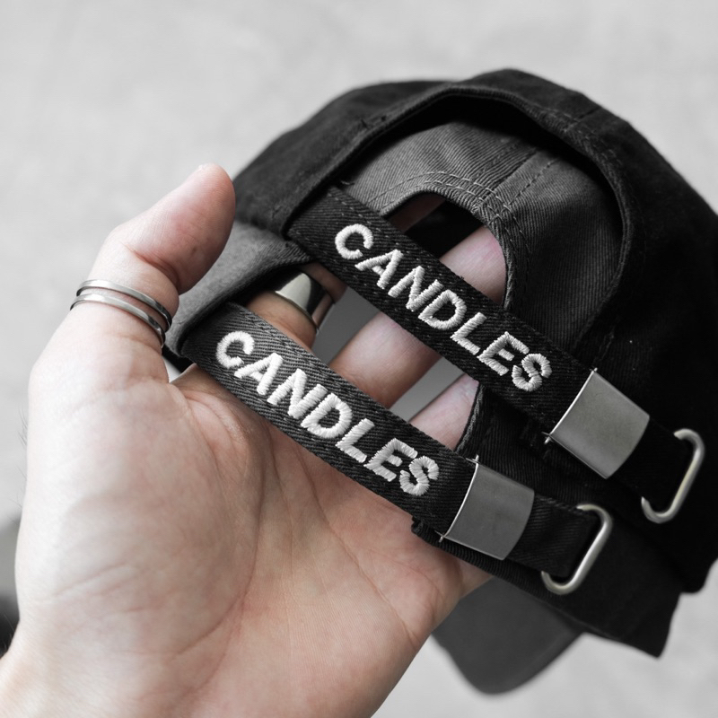 Mũ lưỡi trai nam nữ CANDLES BOLT CAP chất liệu kaki thiết kế mài rách thêu logo nổi độc đáo chính hãng