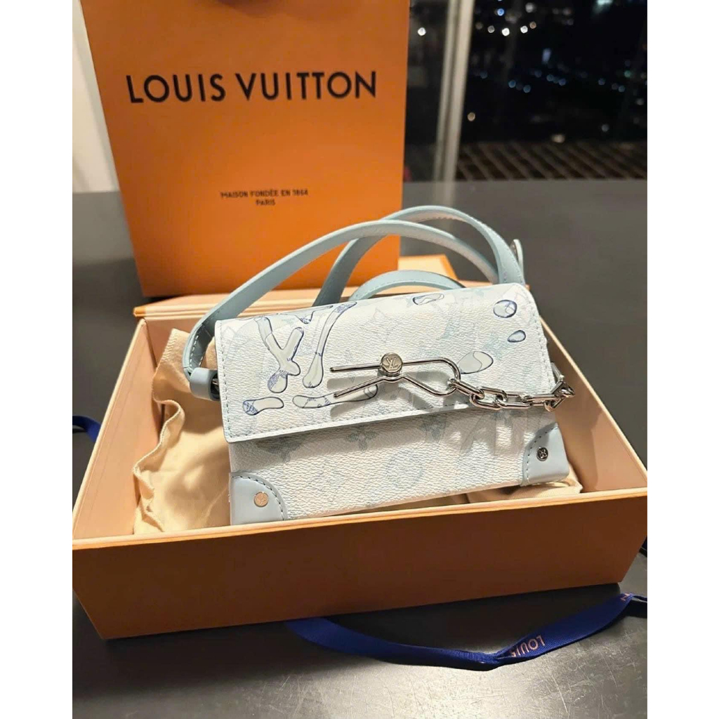 TÚI LV STREAMER MÀU XANH TAO NHÃ SZ18