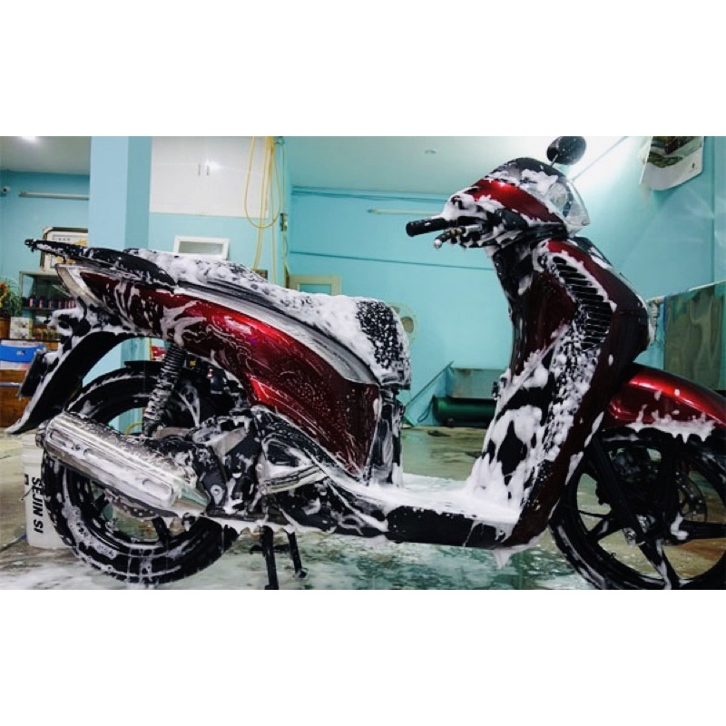 Xà Bông Rửa Xe Bọt Tuyết BZ Gloss Shampoo 1L - Siêu Bọt, Siêu Sạch, Siêu Thơm Bóng