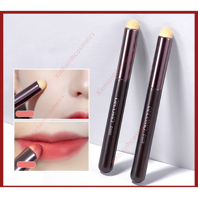 Cọ môi đầu tròn, cọ tán son giúp son lỳ hơn và tán lòng môi đẹp