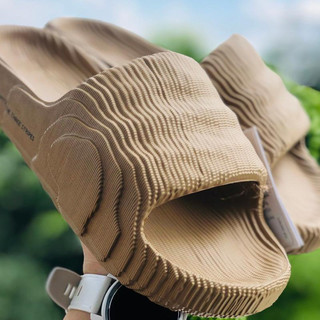 Dép adilette slide , dép đúc_adilette quai ngang nam nữ slide đúc nguyên khối siêu êm chân