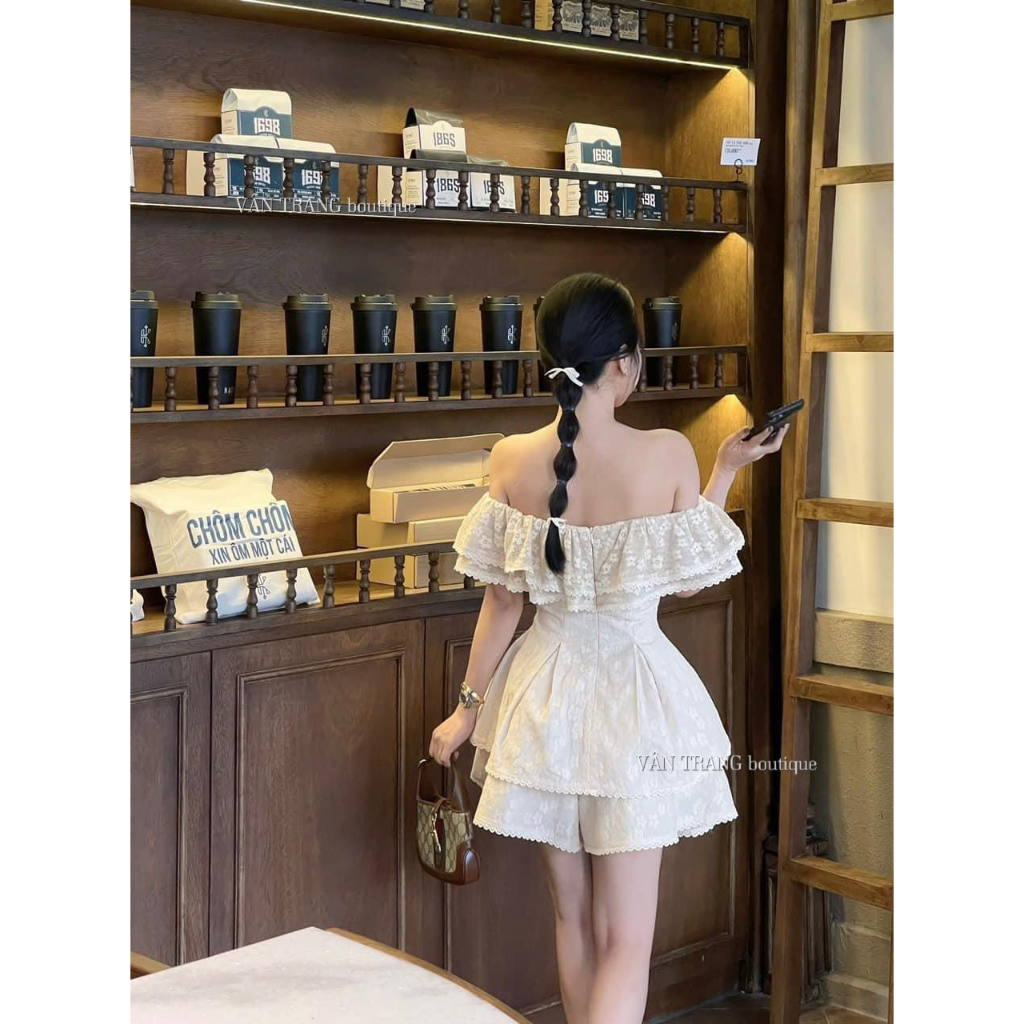Set bộ ren trễ vai bèo hoa nổi kèm chân váy ren nhẹ nhành tiểu thư chuẩn ren loại 1