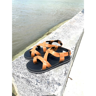 Giày sandal đế may chỉ đế cao su