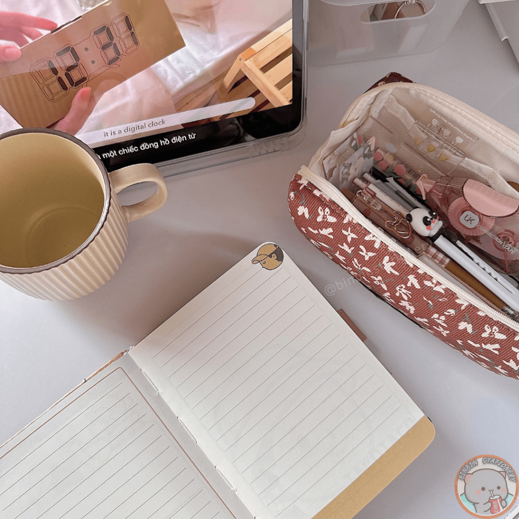 Ví bút Blossom Garden phong cách vintage, vải nhung siu mịn VB12