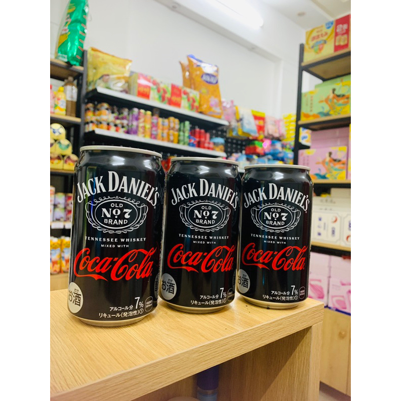 Một lon CocaCola Cooktails Jack Daniel's  lon 350ml/