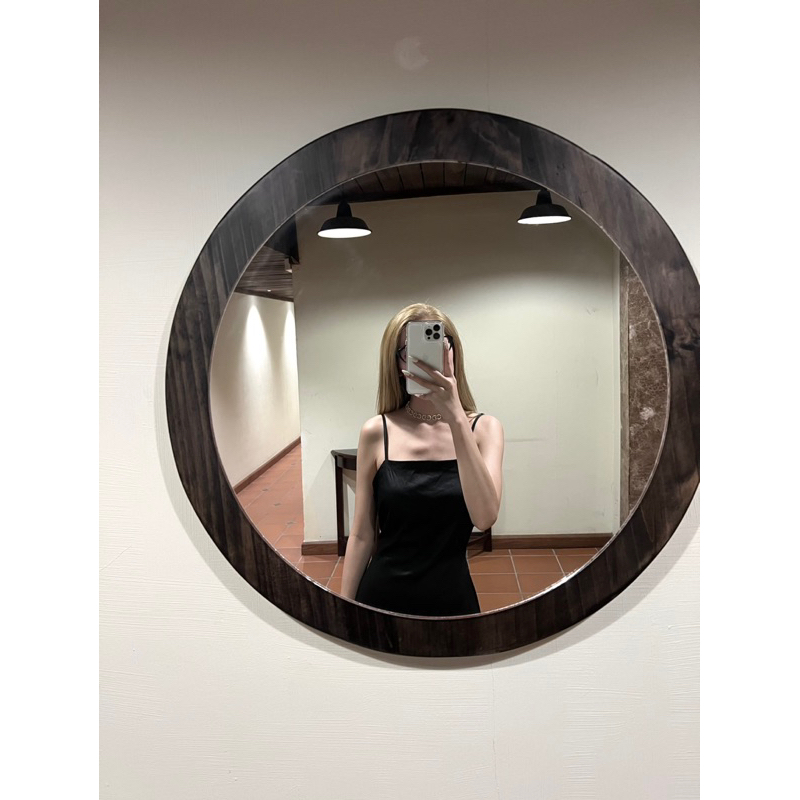 Váy đen lụa nha mua 1tr pass