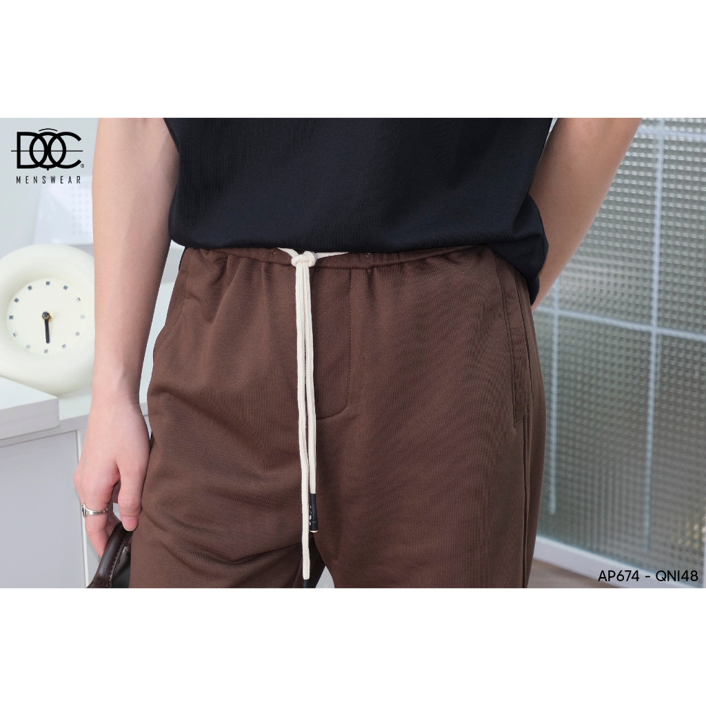 Quần nỉ nam dáng suông Độc menswear có cạp chun dây rút thoải mái - QNI48