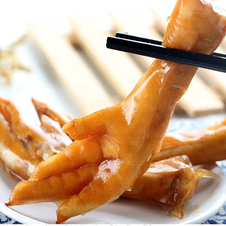 Chân gà Alishan vị cay gói 40g- đồ văn vặt Việt Nam