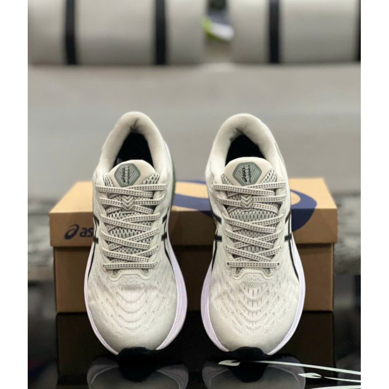 Giày thể thao Asic GT-2000 tặng kèm vớ