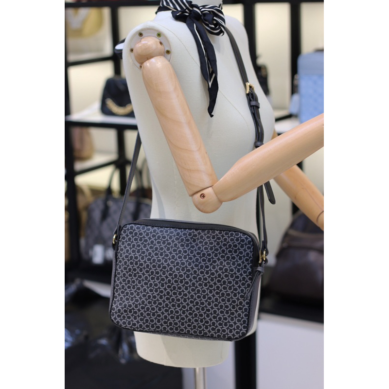 Túi carpisa xuất ý