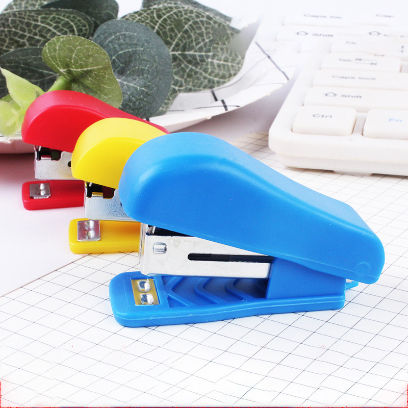 Máy dập ghim mini 4*1,7*2,8cm  siêu rẻ và an toàn cho bé