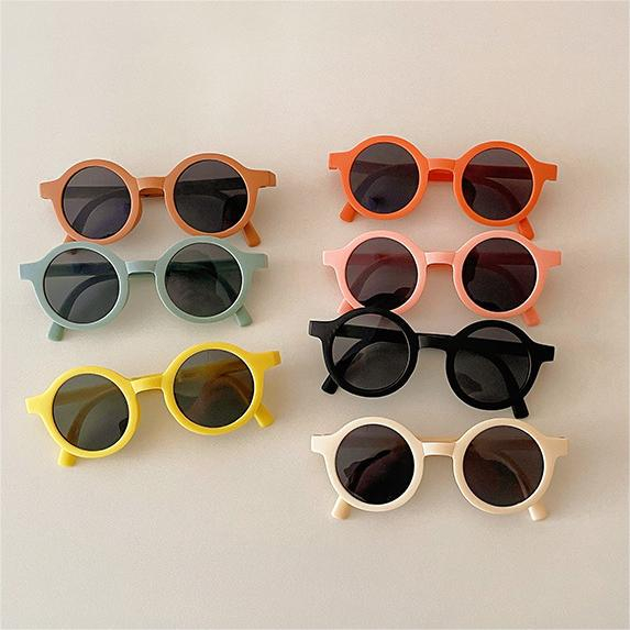 Kính cho bé trai và bé gái siêu chất phong cách thời trang