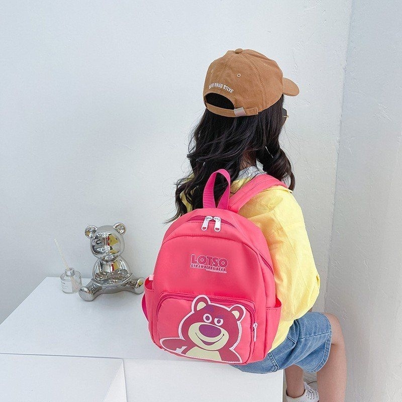 Balô mầm non cho bé nhí với họa tiết hoạt hình gấu hồng lotso siêu dễ thương bé nào cũng mê