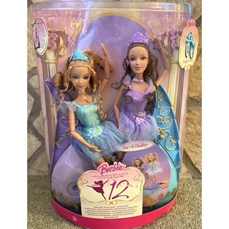Cặp búp bê Barbie Isla & Hadley trong 12 dancing princesses (used+ballet dresses)