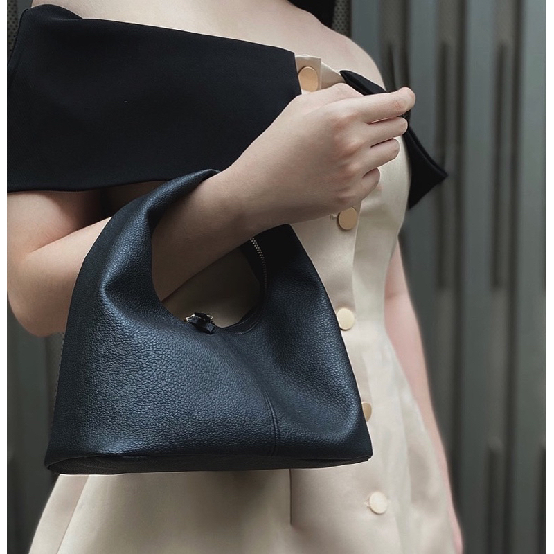 Chow bag màu ĐEN + nơ KEM