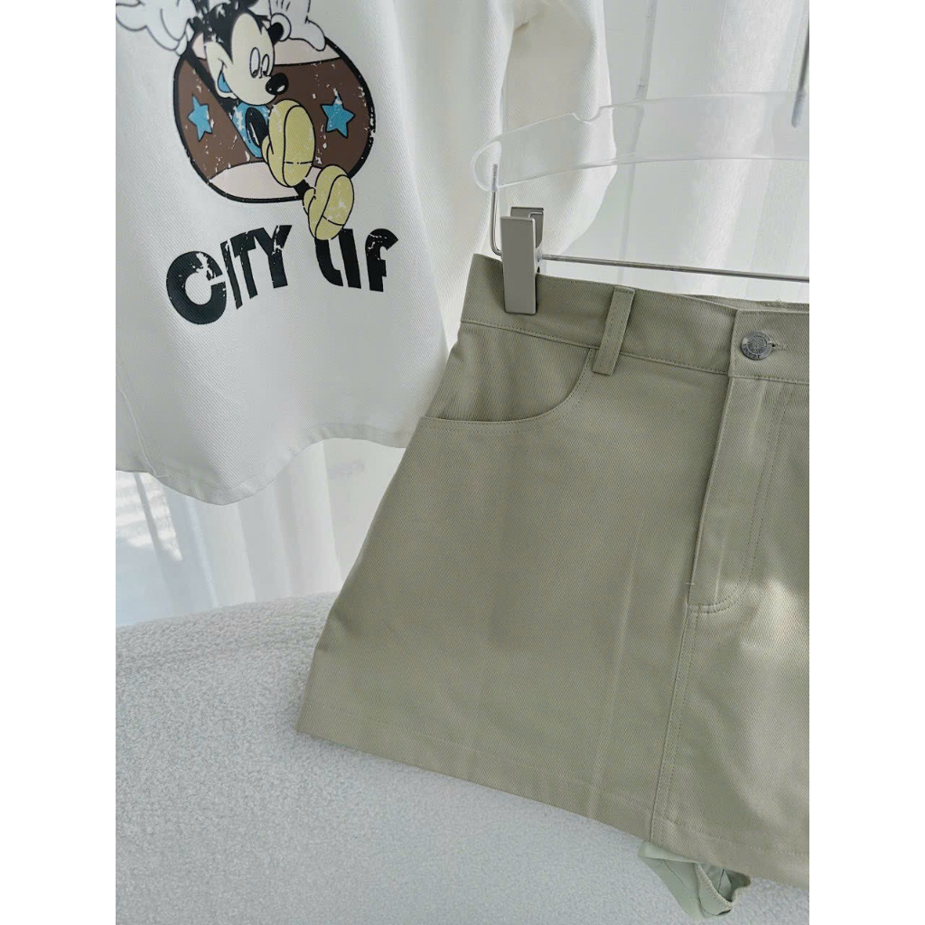 SÉT VÁY thời trang nữ mặc đi chơi chất kaki 3 món kèm lót áo sơ mi crotop in mickeyy lưng mix chân váy chữ a 1 màu